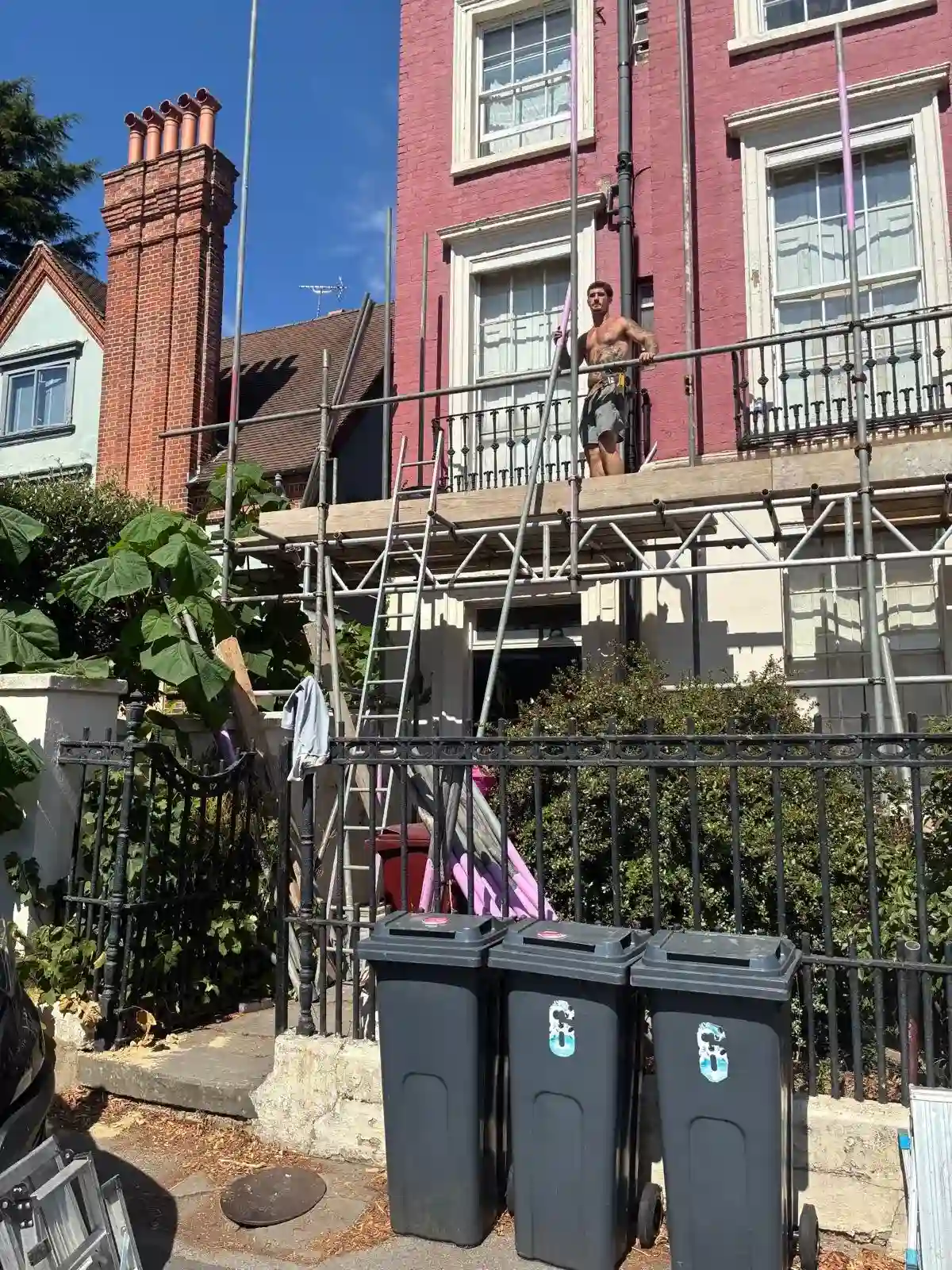 View of the lattice beam and boundary railings from street level in Reading